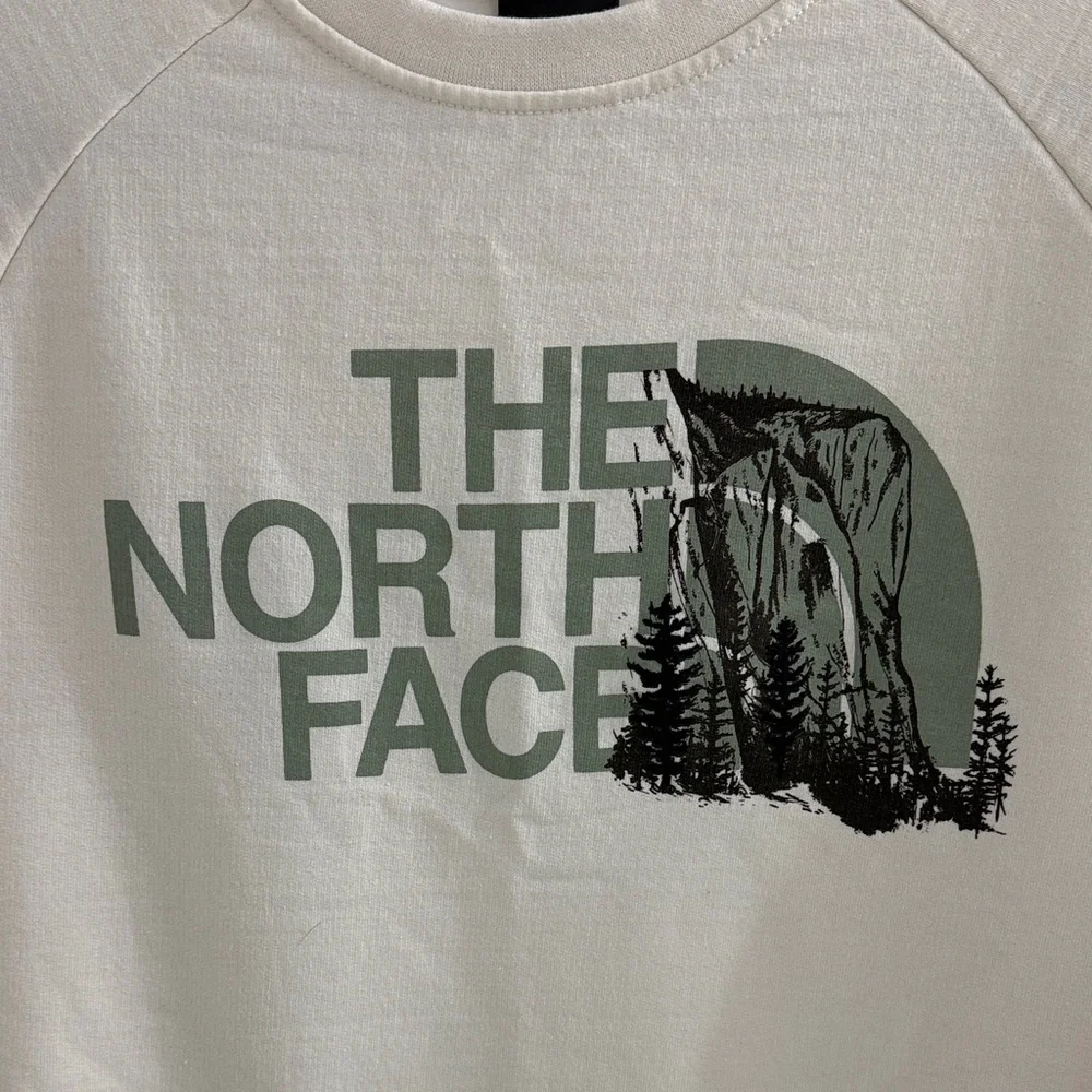 The North Face Cream Crewneck Sweater - Picture 2 of 4